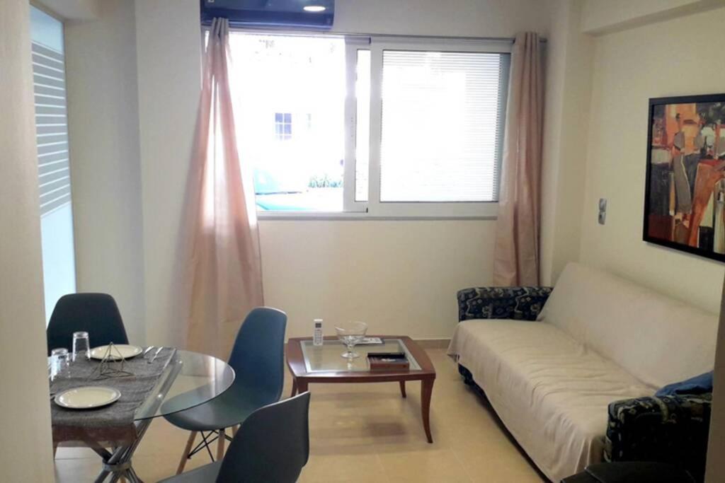 Stylish River Flat, Near The Center And The Beach Apartment Каламата Екстериор снимка