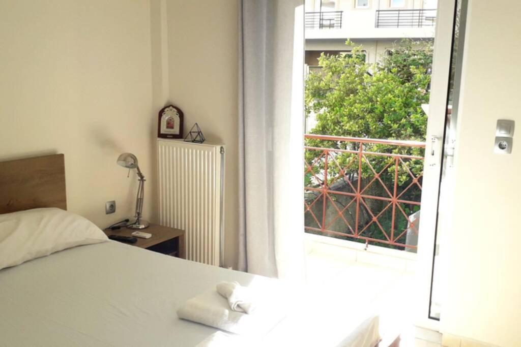 Stylish River Flat, Near The Center And The Beach Apartment Каламата Екстериор снимка